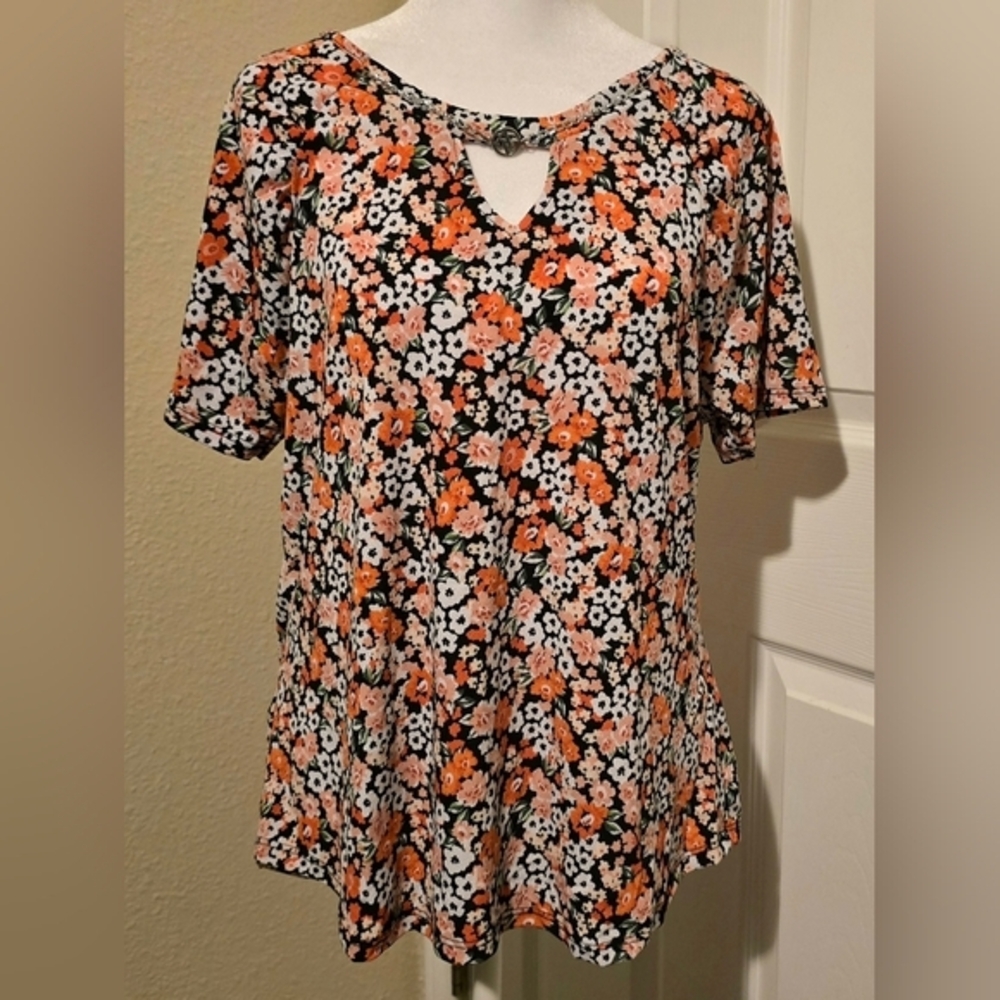 Adrienne Vittadini Women's Short Sleeve Floral Top‎ NWT Size Large